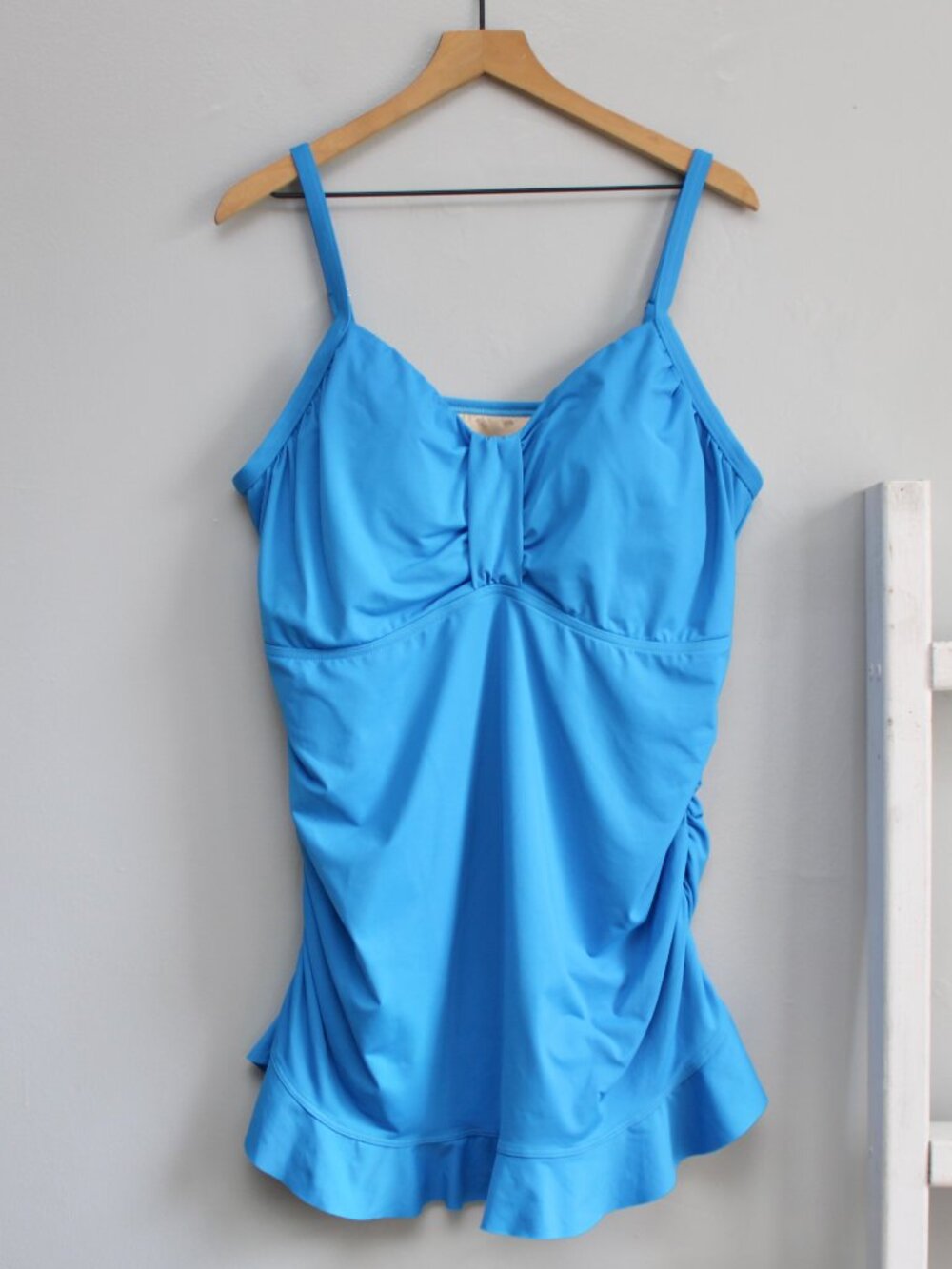 Lands’ End Blue Ruffle Spaghetti Strap Underwire Swim Tankini Tunic Top Size 22W